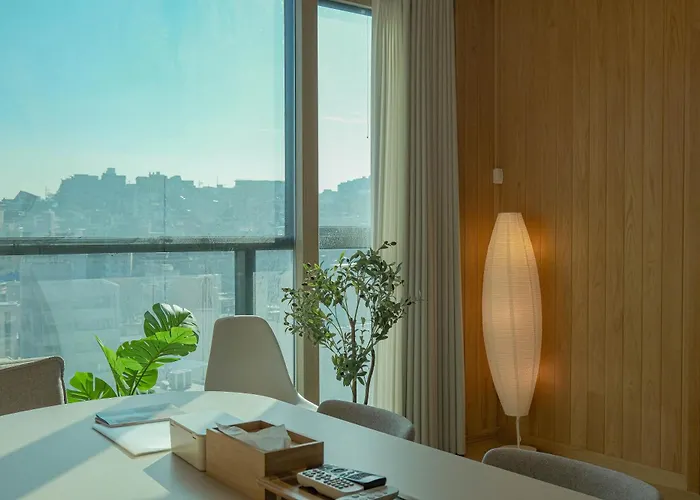 Seoullo Apartment *